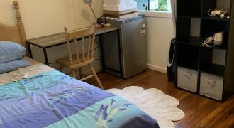 Single Bedroom in Family Home – 2 Bus Stops to Uni