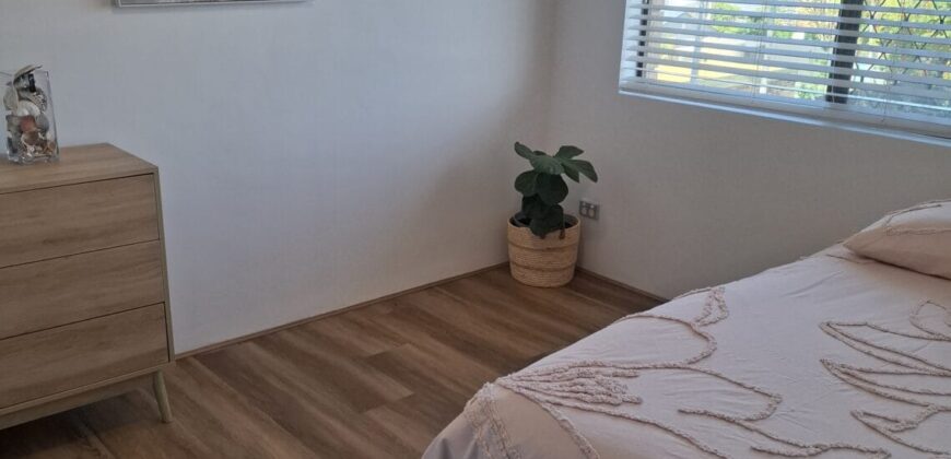 Shared Furnished Unit Seeking Student