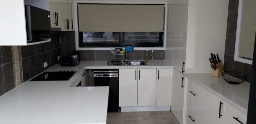 Shared Furnished Duplex Close to Broadwater