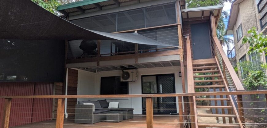 Shared Furnished Duplex Close to Broadwater