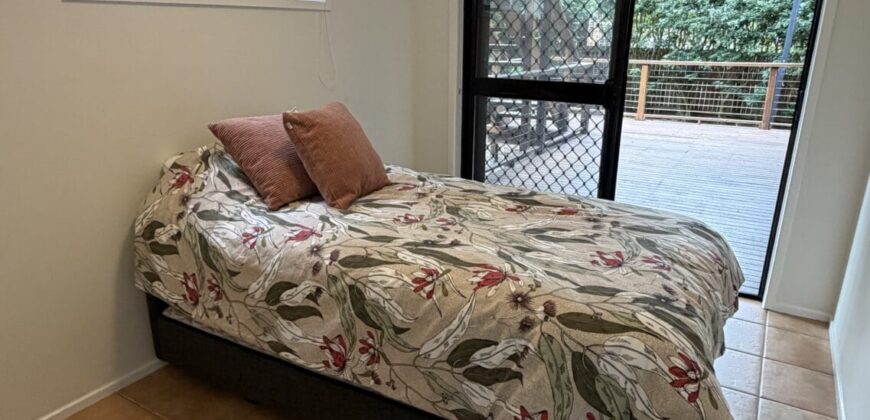 Shared Furnished Duplex Close to Broadwater