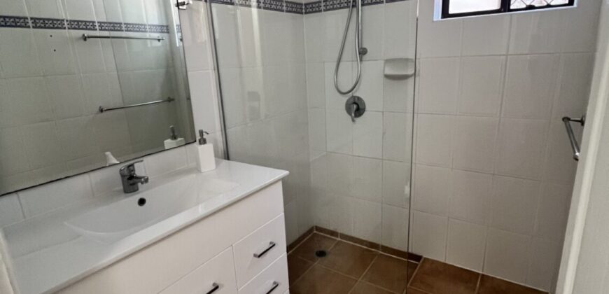 Shared Furnished Duplex Close to Broadwater