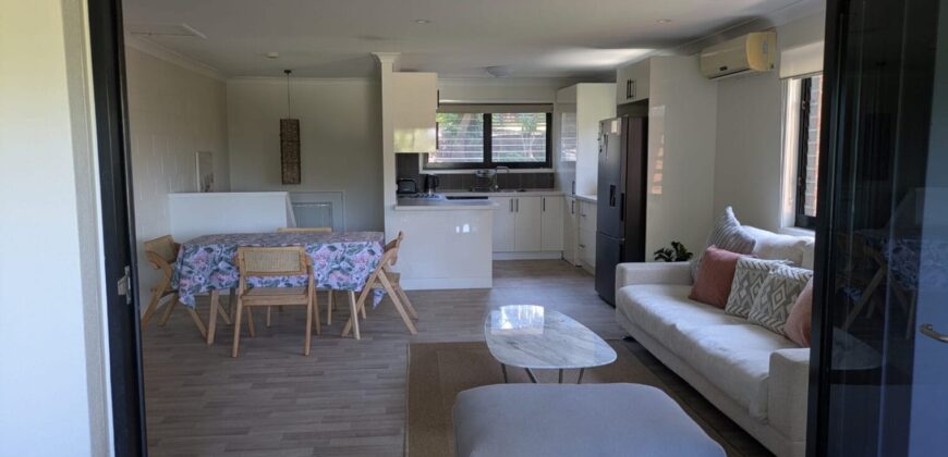Shared Furnished Duplex Close to Broadwater