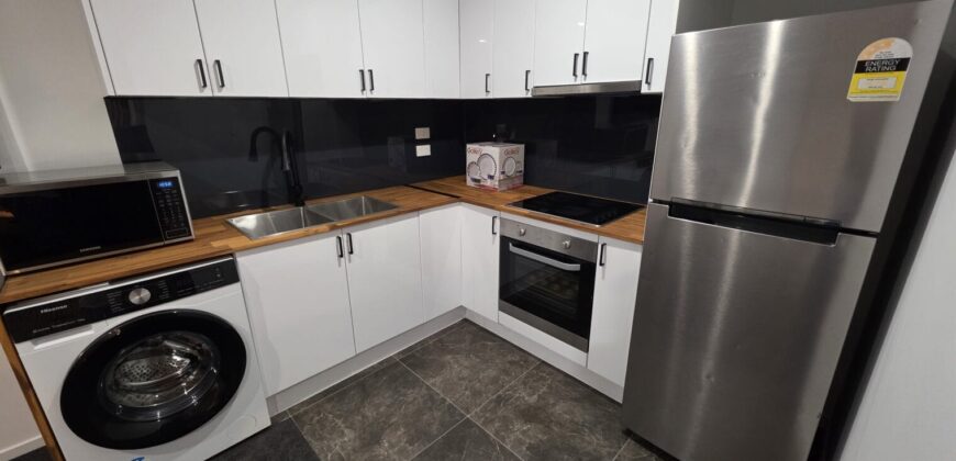 Fully Private (not shared) Studio Flat – All Bills Included