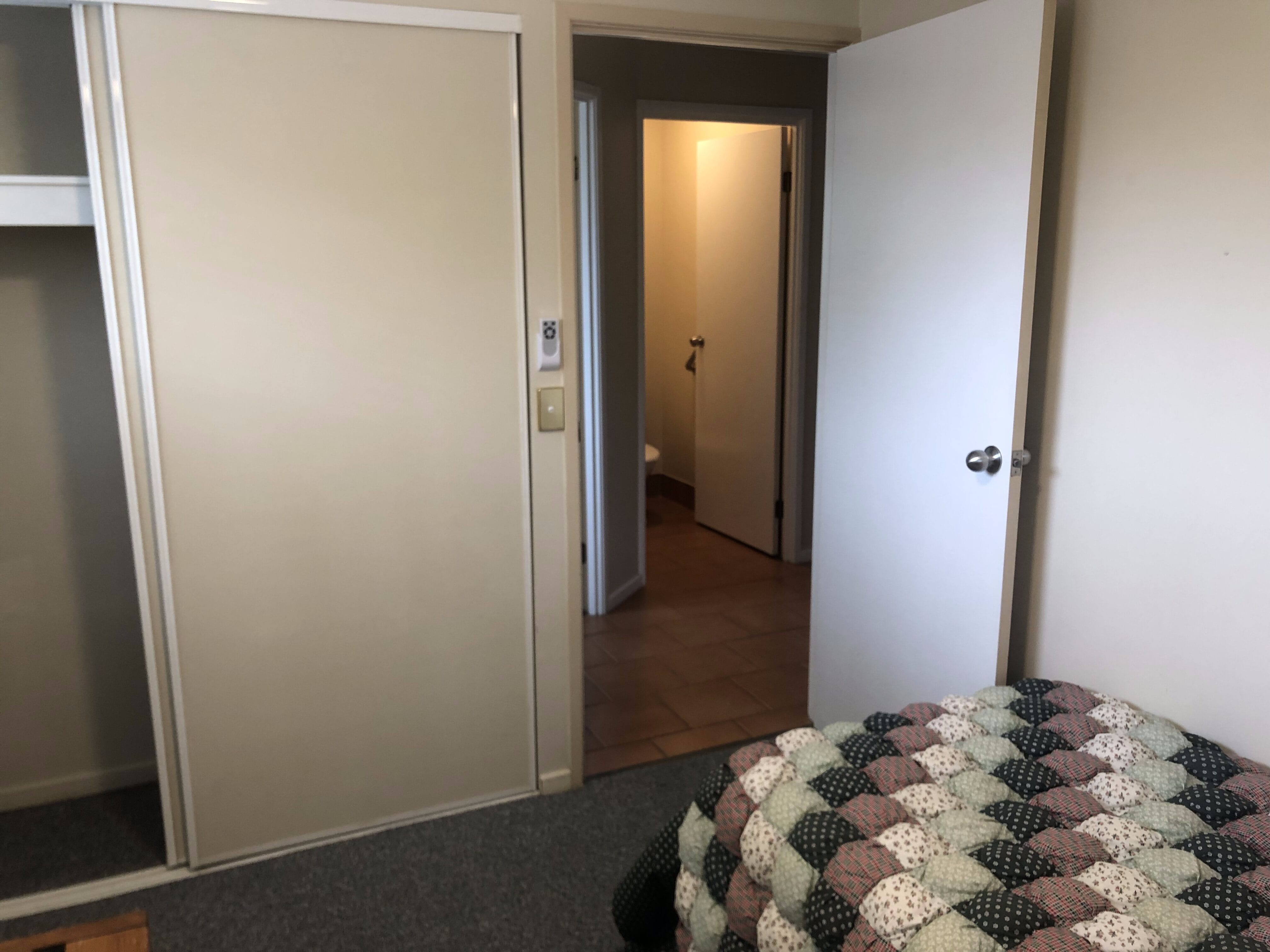 Room for rent from June 27th Room for rent from June 27th