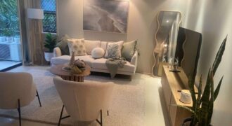 Flat mate to share prime location