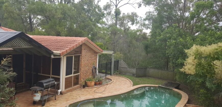 Boarding Room in Helensvale with Popular Meal Option