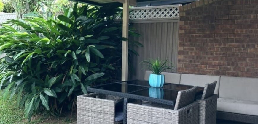 Shared Furnished 2 Bedroom Duplex Close To Griffith University