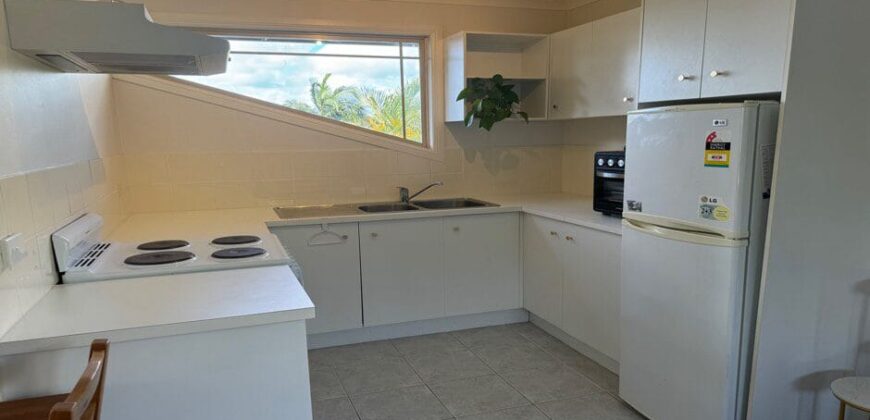 Private Furnished Room in 2 Bedroom Flat 