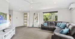 Fully Furnished Room in Hope Island – Female Student Preferred