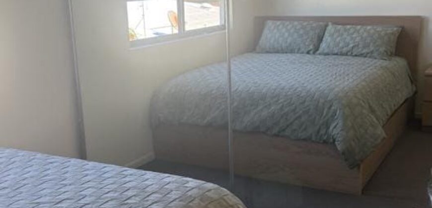 Furnished bedroom in Labrador – Female student