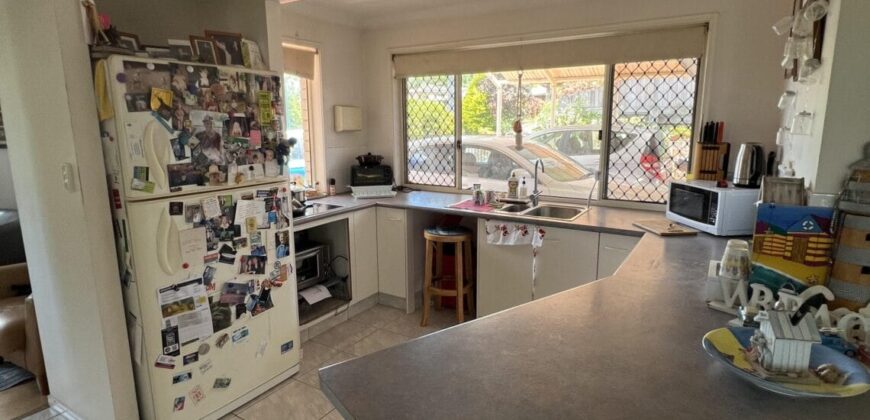 2 Rooms Available in Shared Female Only House