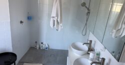 Furnished room in a lovely family home in Carrara