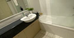 Shared Furnished Town House Hope Island Overlooking Golf Course