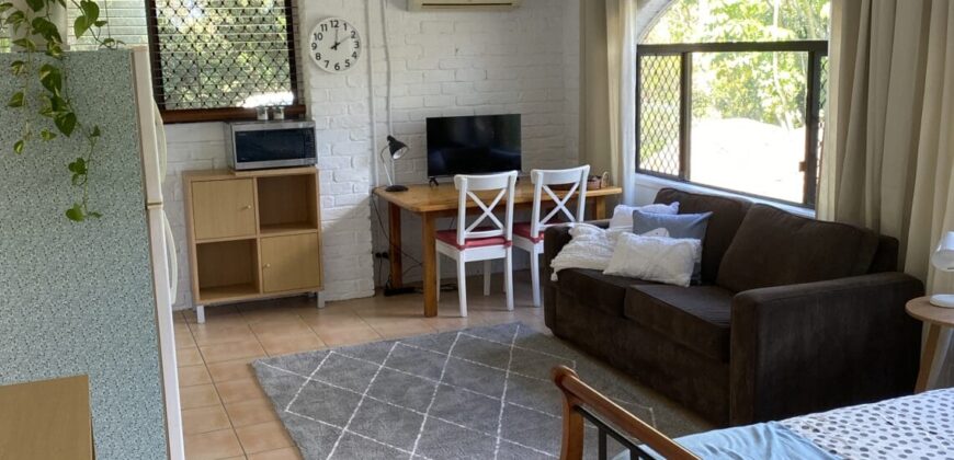 Fully furnished granny flat for 1 – Female preferred
